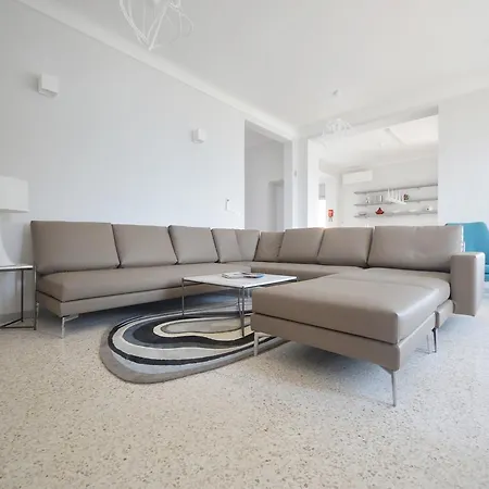 Luxury Puglia Italy فيلة بولسانو